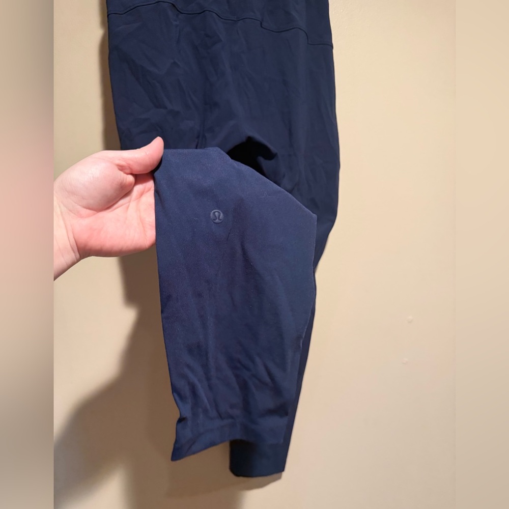 Lululemon On the Fly Pant size 2 navy blue - Picture 8 of 11